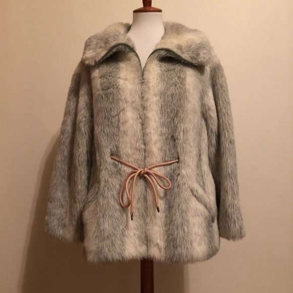 Cheyenne By Hillmoor Jackets & Blazers - Vintage Cheyenne By Hillmoor Faux Fur Winter Coat